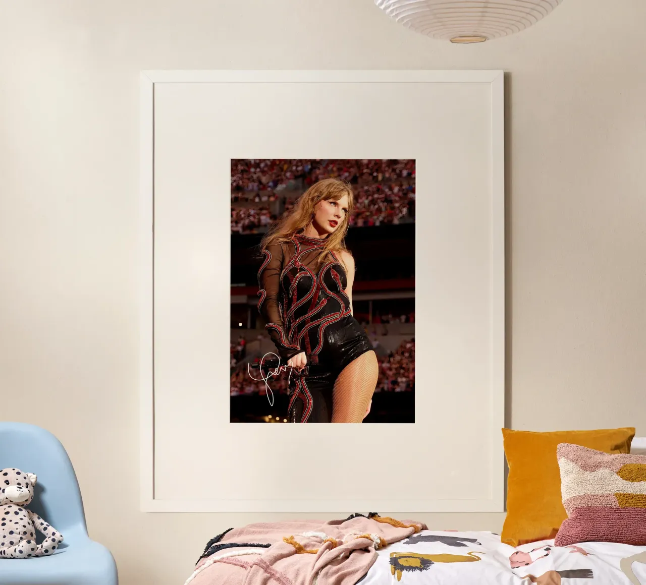 L'unica Taylor Swift poster con telaio in alluminio da discraft