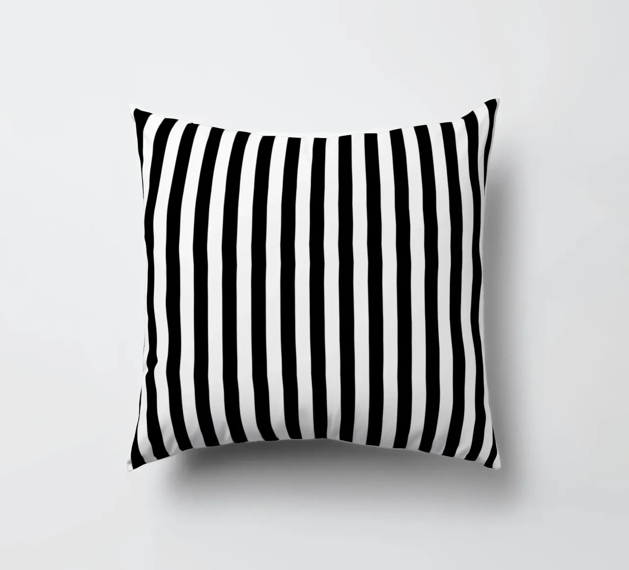Minimalista Basic Classic Bold Stripes | Bianco e nero cuscino da Beauty in Simplicity
