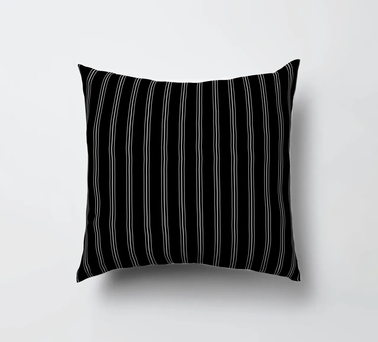 Minimal Classic Scandinavian Mixed Stripes | White on Black cuscino da Beauty in Simplicity