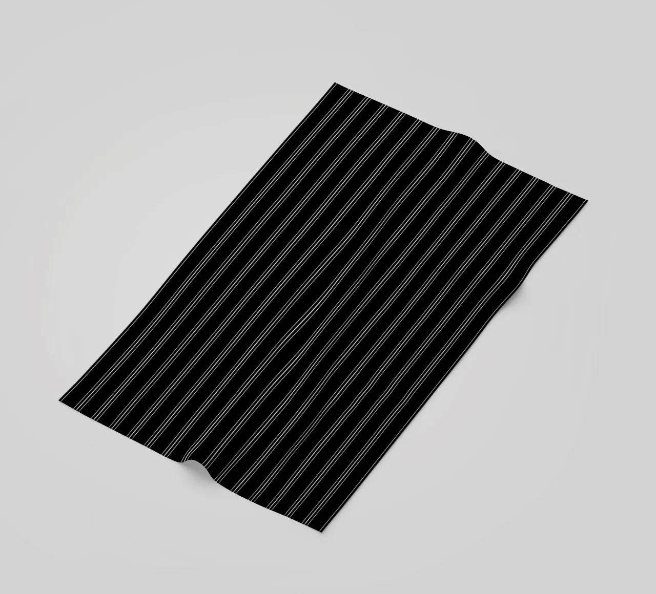 Minimal Classic Scandinavian Mixed Stripes | White on Black telo mare da Beauty in Simplicity