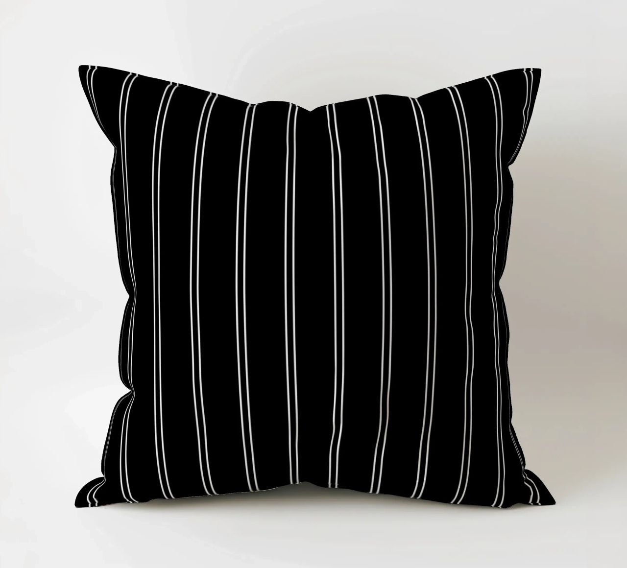 Minimal Basic Classic Doppie strisce bianche su nero cuscino da Beauty in Simplicity