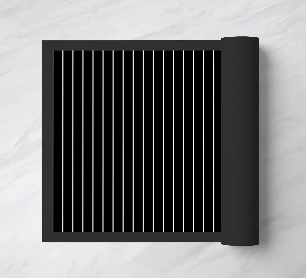 Minimal Basic Classic Pinstripe | Bianco su nero zerbino da Beauty in Simplicity