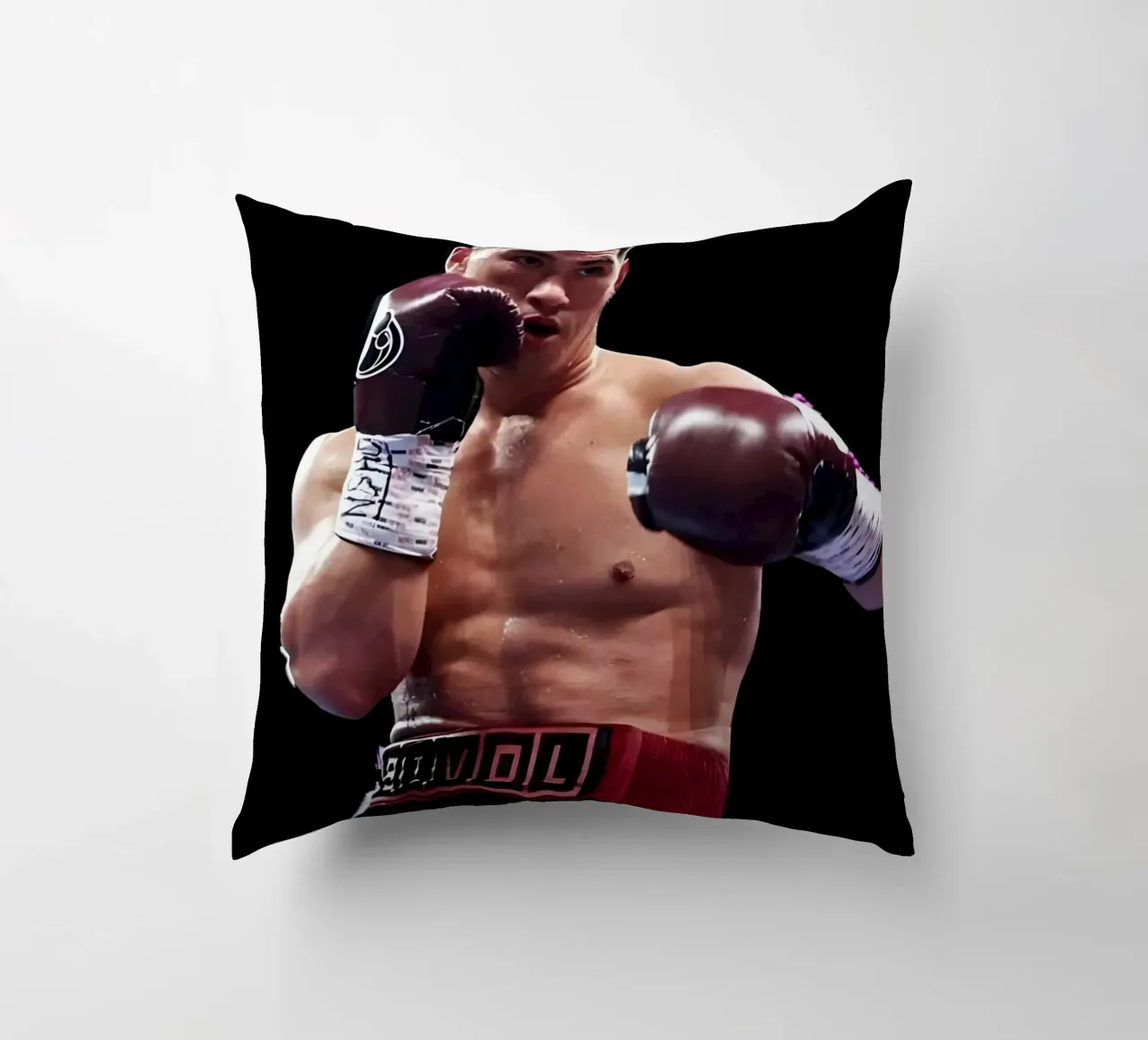 Dmitry Bivol cuscino da Low poly art