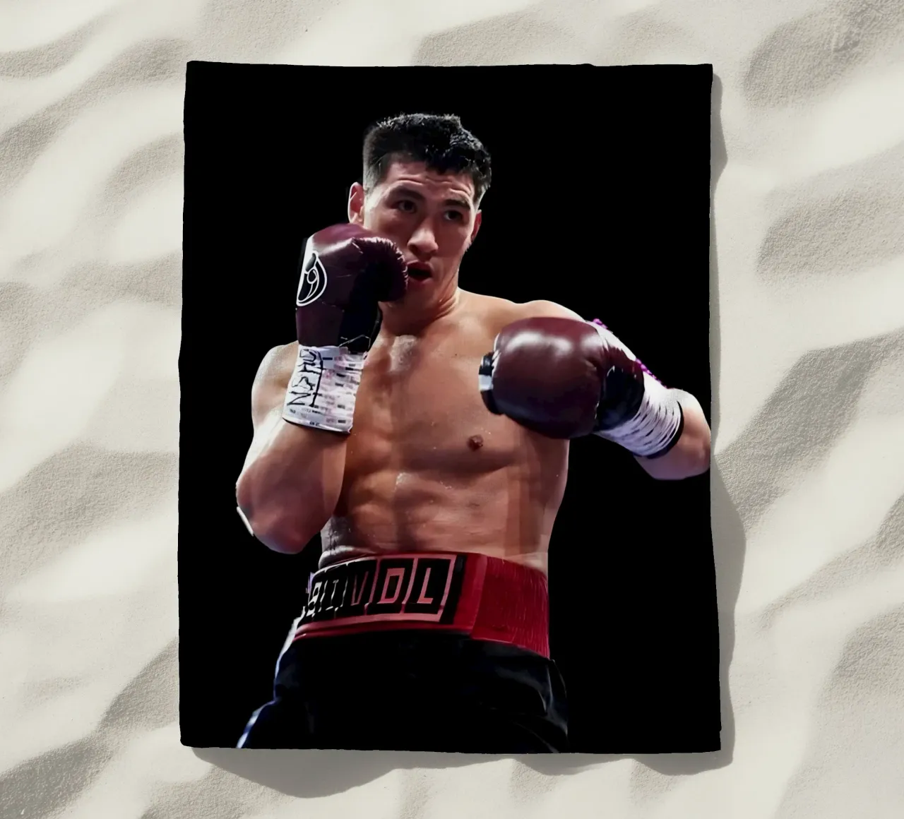 Dmitry Bivol telo mare da Low poly art