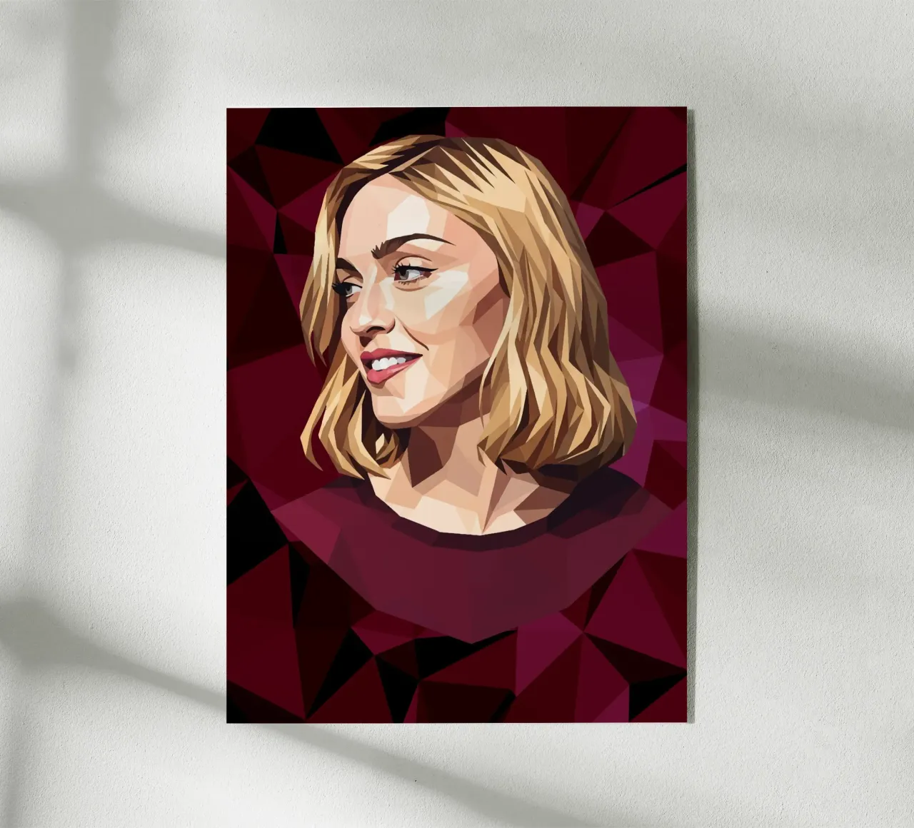 Madonna Lowpoly plexiglass da Low Profile