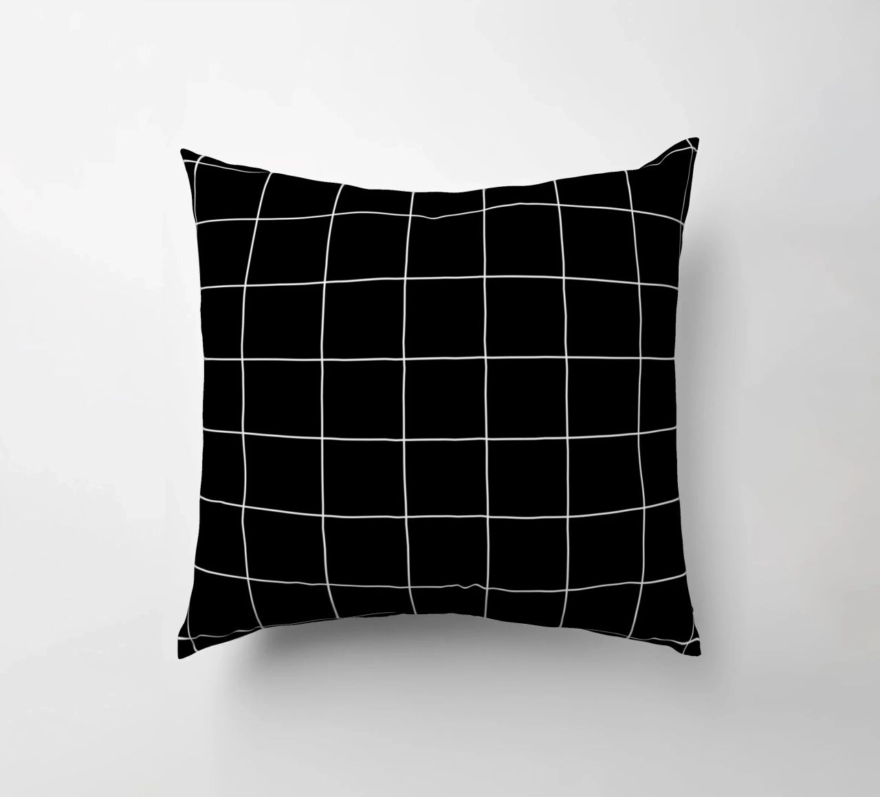 Minimal Basic Classic Grande Griglia | Bianco su nero cuscino da Beauty in Simplicity