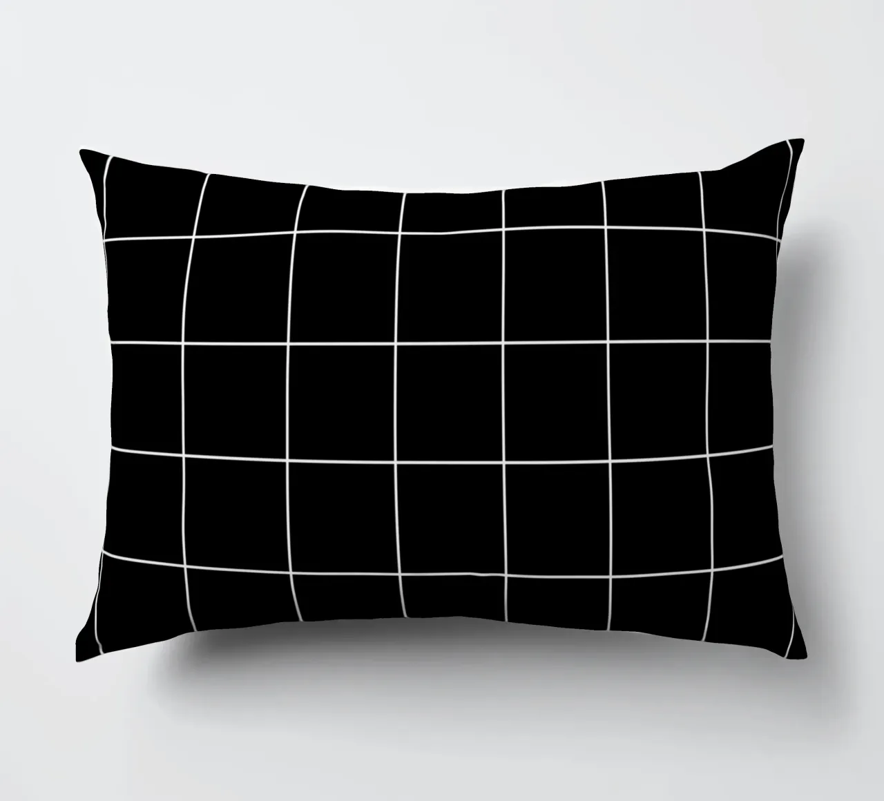 Minimal Basic Classic Grande Griglia | Bianco su nero cuscino da Beauty in Simplicity