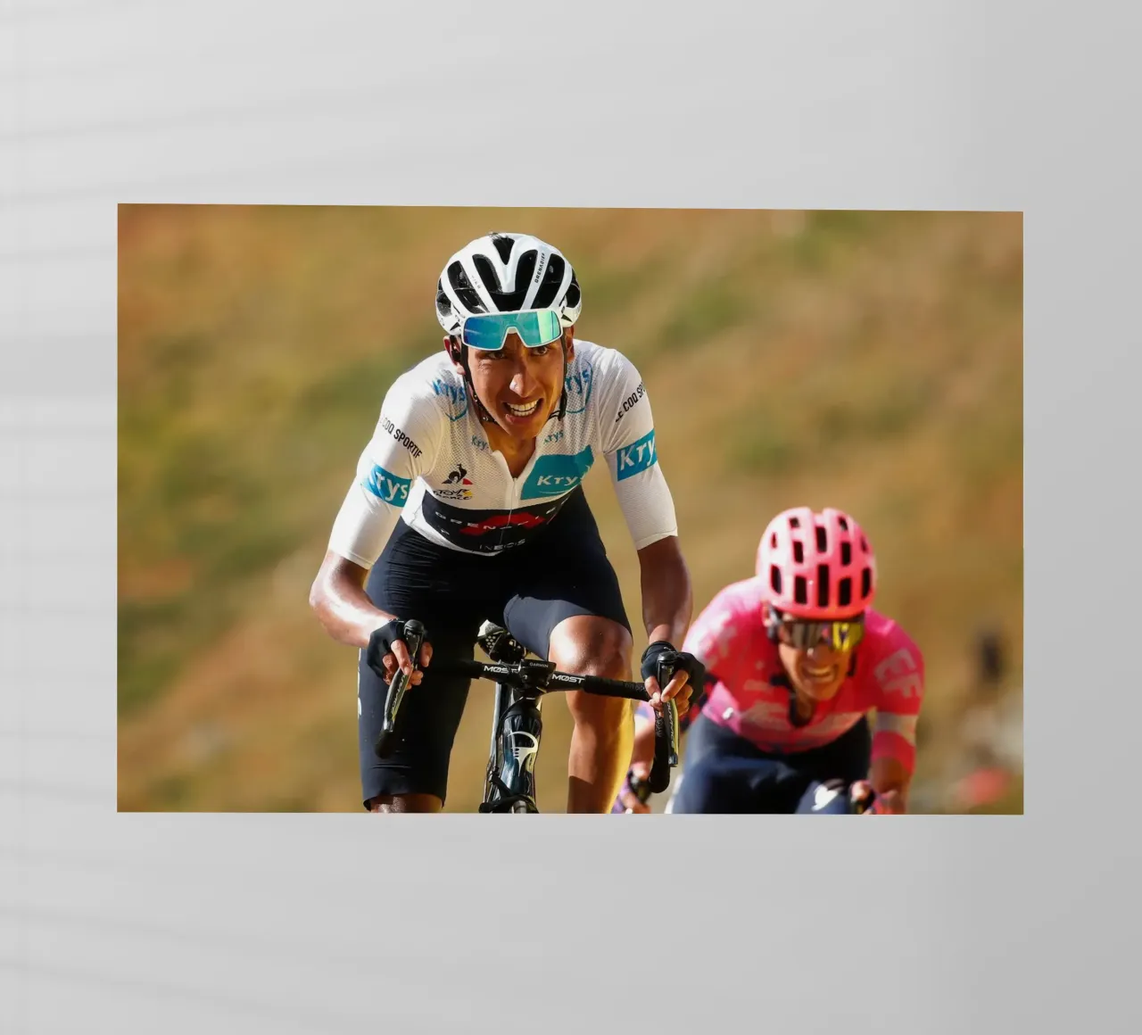 Re Egan Bernal pellicola backlit da SPECIAL SHOP GENTHO UK
