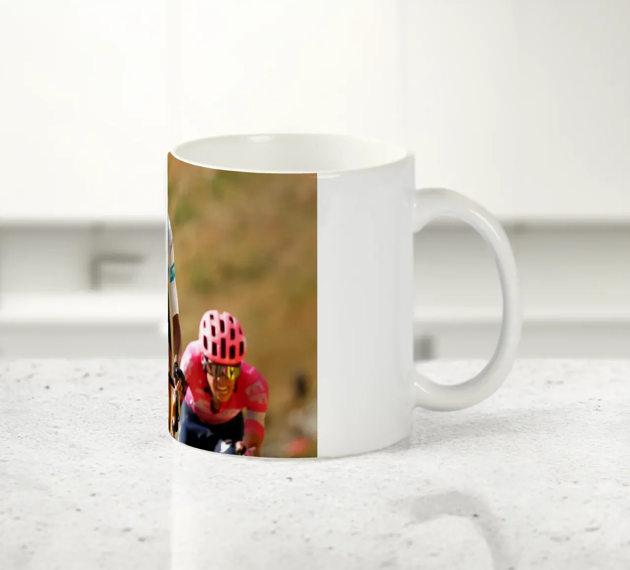 Re Egan Bernal tazza in ceramica da SPECIAL SHOP GENTHO UK