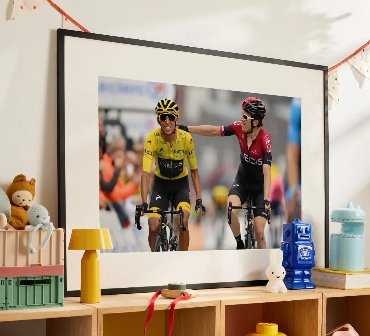 Il momento dopo la gara poster con telaio in legno da SPECIAL SHOP GENTHO UK