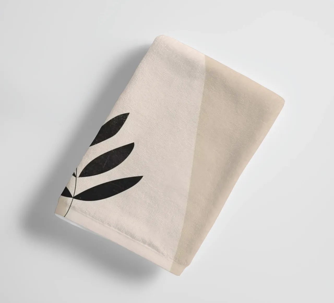 Tropisches Mädchen Abstrakt Minimal 4 Handtuch von ThingDesign