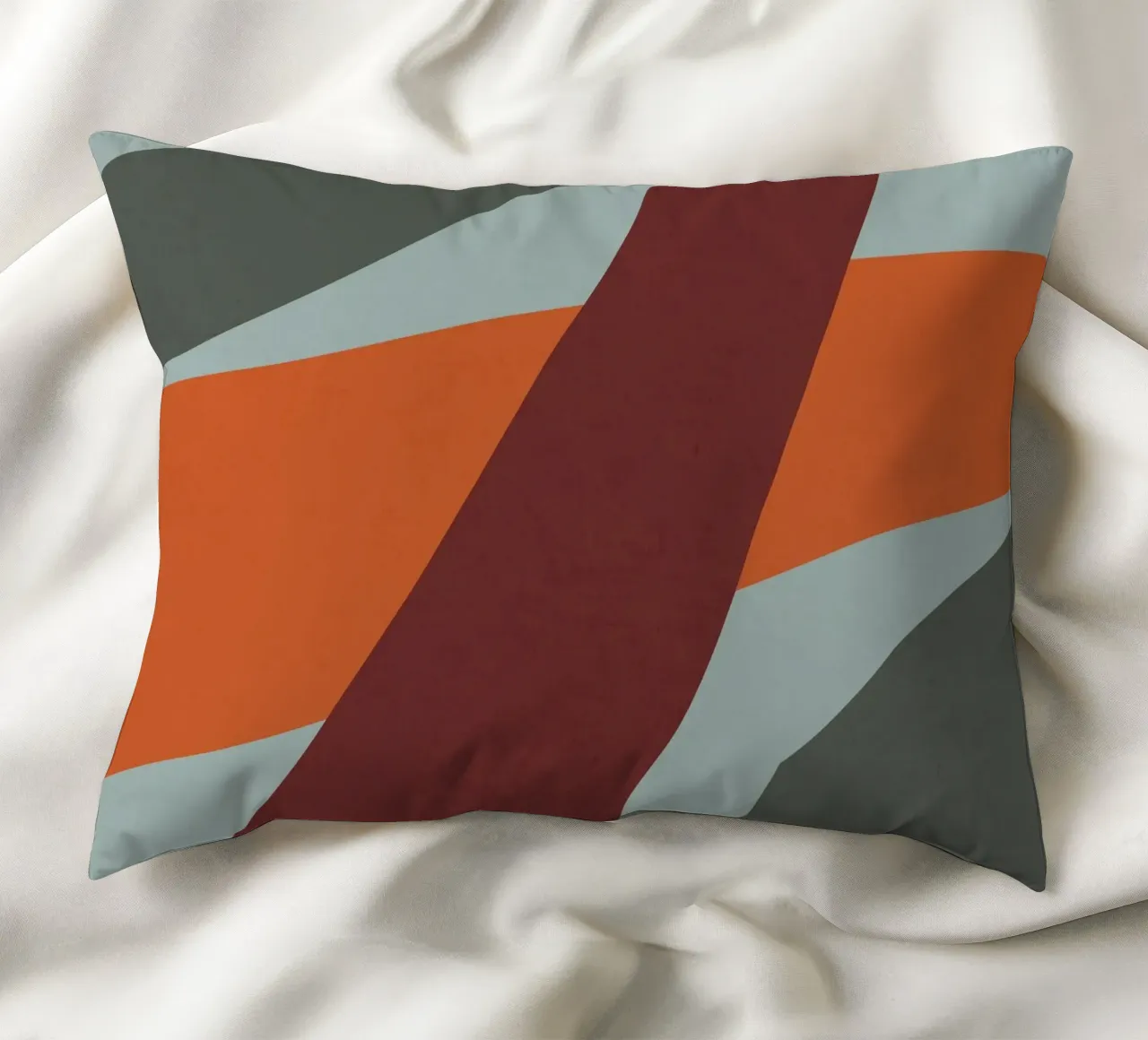 Design geometrico retrò in arancione e verde oliva cuscino da Petra Lang