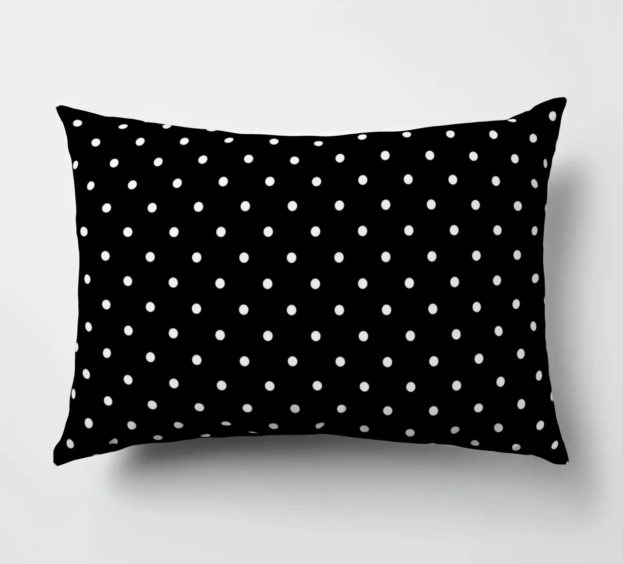 Minimal Basic Classic Polka Dots | Bianco su nero cuscino da Beauty in Simplicity