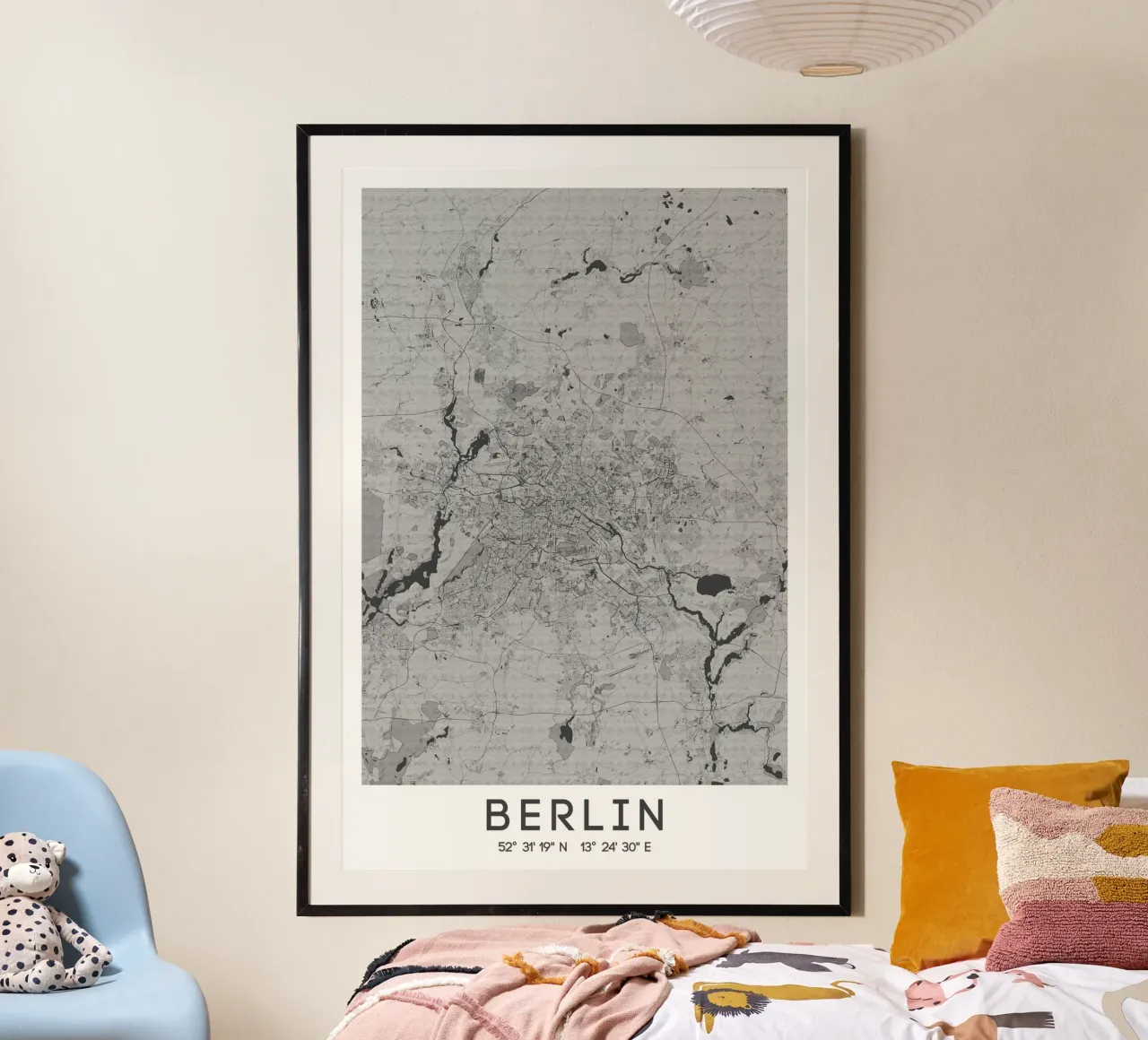 Poster artistico di Berlino - Mappa della città dal design moderno poster con telaio in legno da CityMapPoster