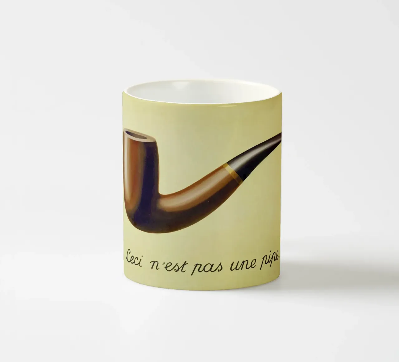 Ceci n'est pas une pipe) di René Magritte tazza in ceramica da Chérie Prints
