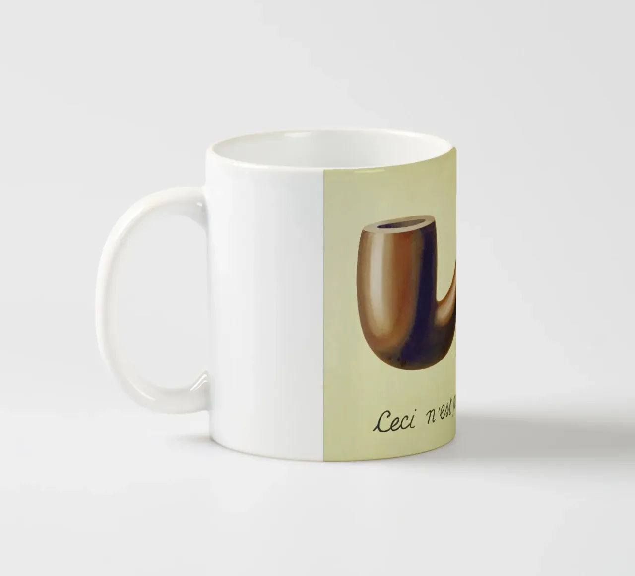 Ceci n'est pas une pipe) di René Magritte tazza in ceramica da Chérie Prints