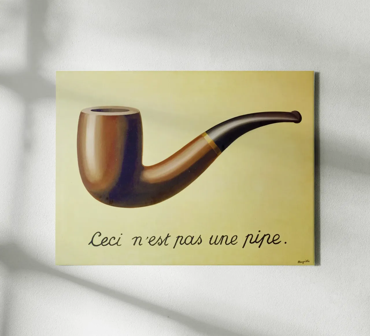 Ceci n'est pas une pipe) by René Magritte Leinwand mit Schattenfugenrahmen von Chérie Prints