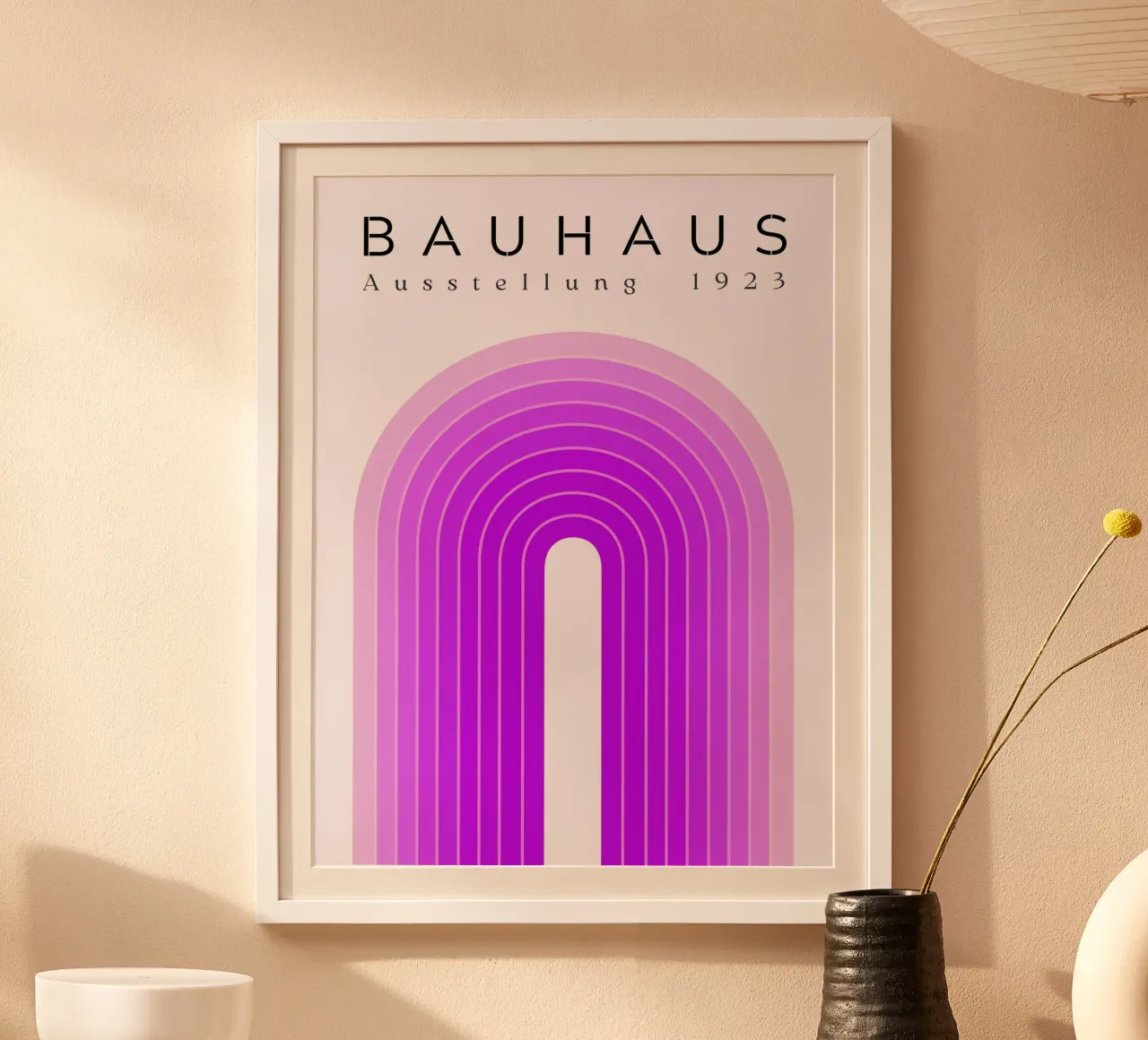 Poster Bauhaus - Arco viola e rosa poster con telaio in alluminio da Studio Vibe