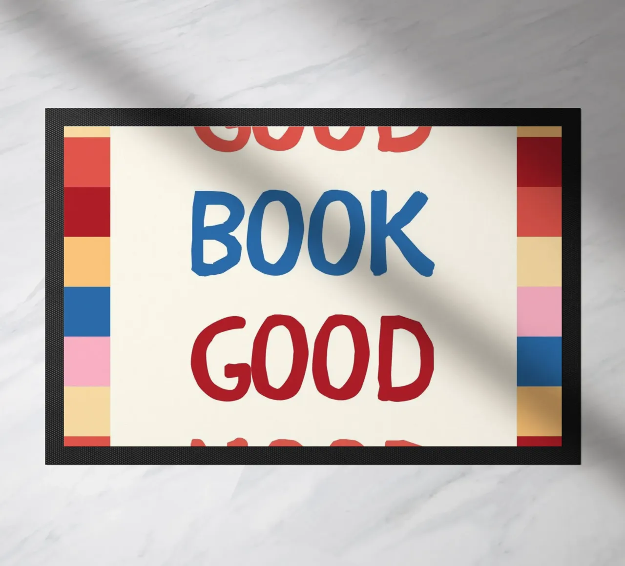"Poster con citazione colorata "Buon libro, buon umore zerbino da vintagepod