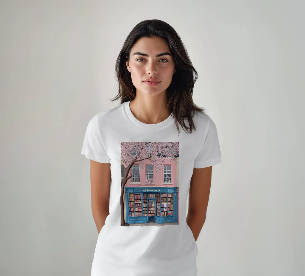 Illustrazione di una libreria di charme con fiori di ciliegio t-shirt da vintagepod
