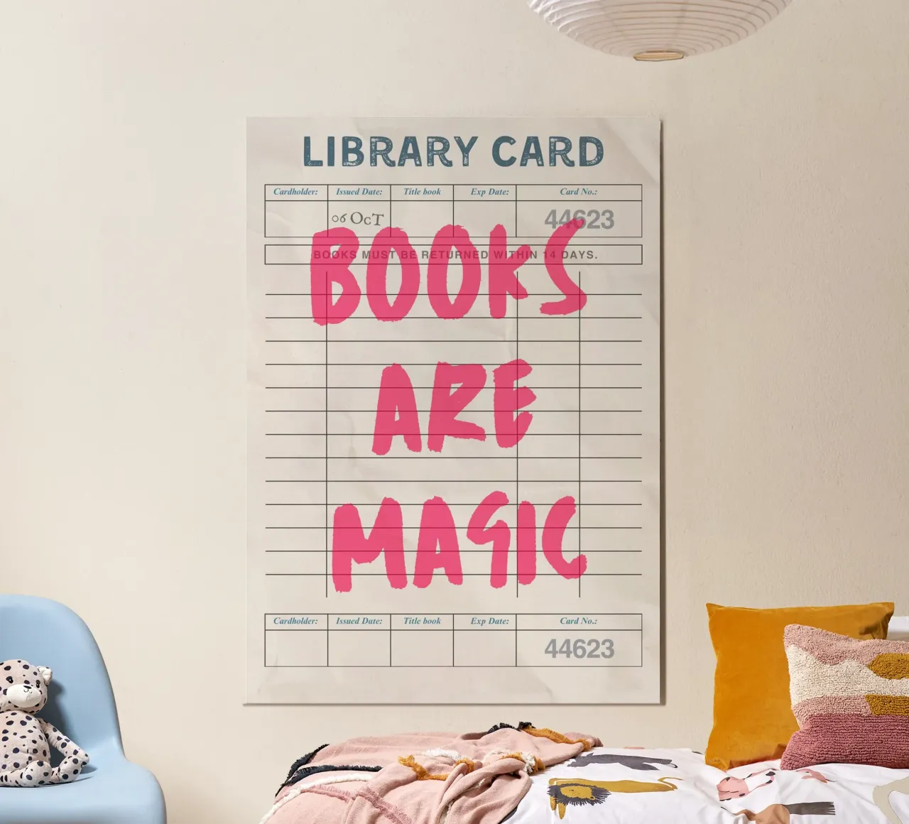 "Poster per la tessera della biblioteca "I libri sono magici poster con telaio in legno da vintagepod