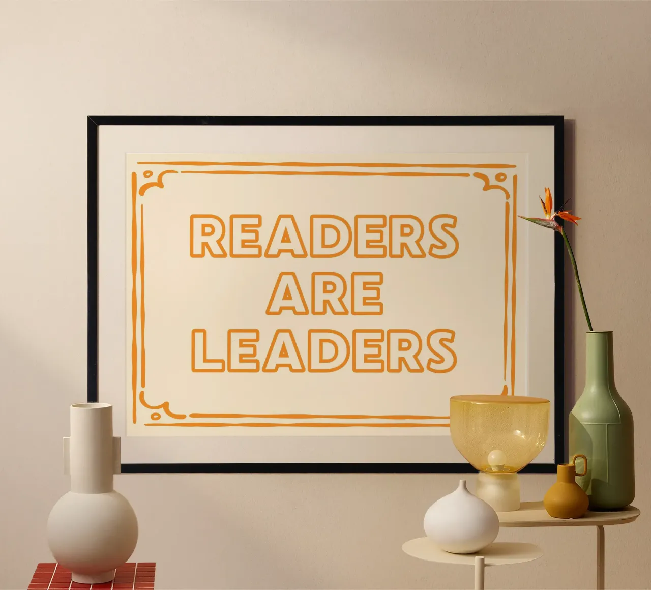 "Póster motivacional retro "Los lectores son líderes poster con marco de aluminio de vintagepod