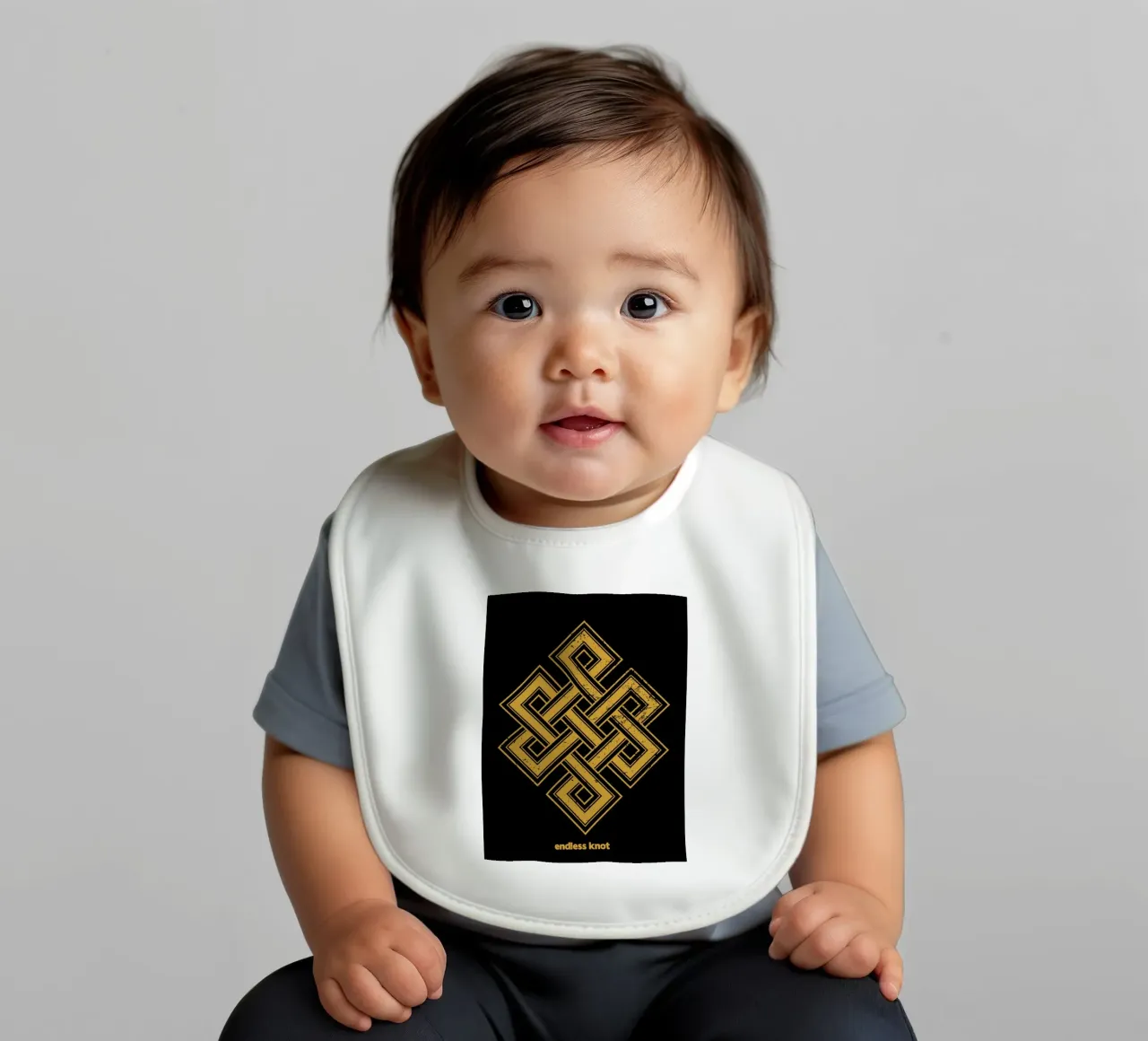 Nodo infinito bavaglino da Mariel Toigo