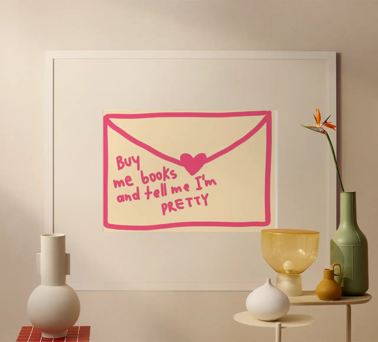 "Poster romantico con busta rosa "Comprami dei libri poster con telaio in legno da vintagepod