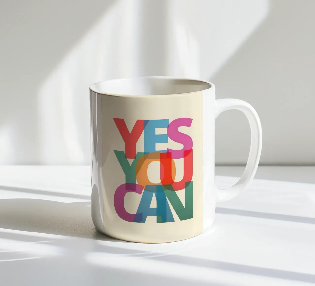 "YES YOU CAN' tazza in ceramica da Type & Tape