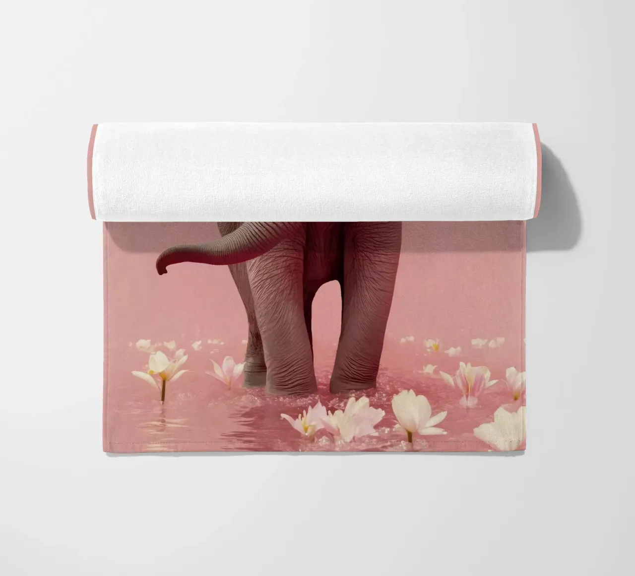 Young Elephant telo mare da treechild