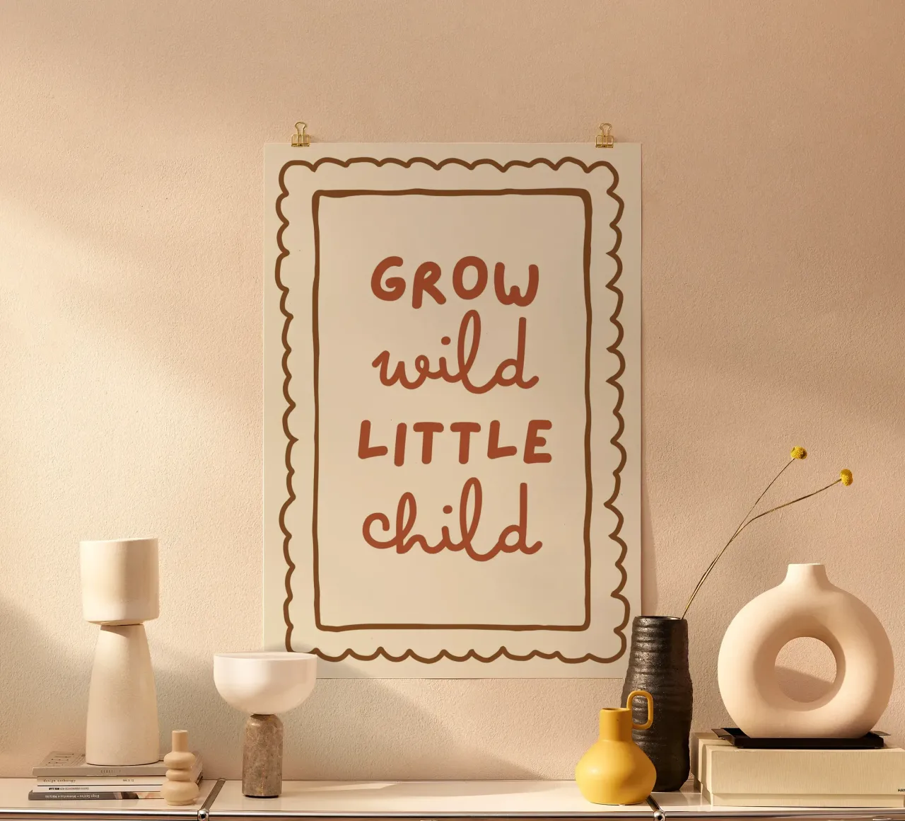 "Wachse wild, kleines Kind" - Kinderzimmer Zitat Kunst Poster von vintagepod