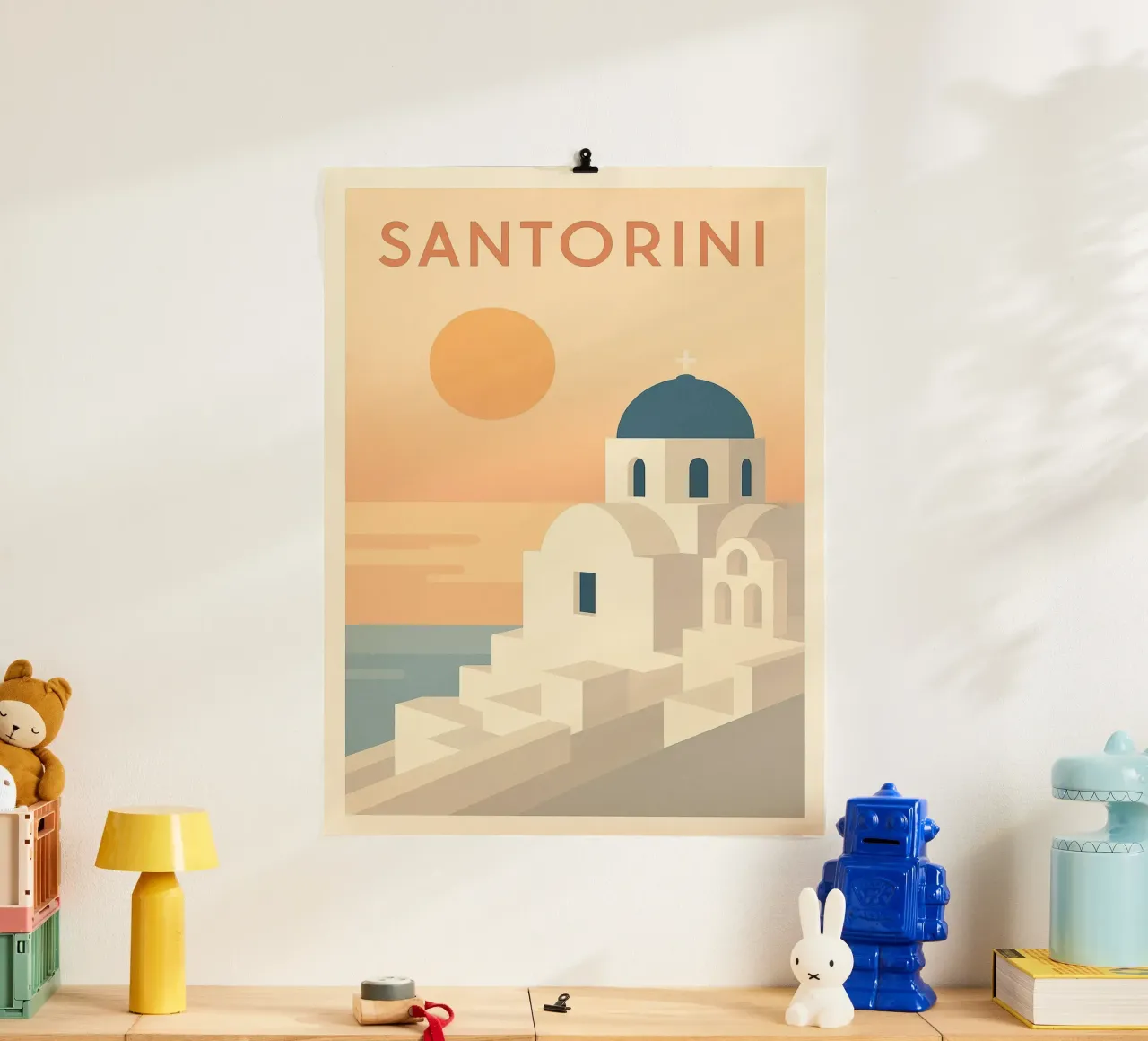 Santorini - Poster retrò del tramonto e dell'architettura poster con telaio in plastica da JETLAG | affiches voyage