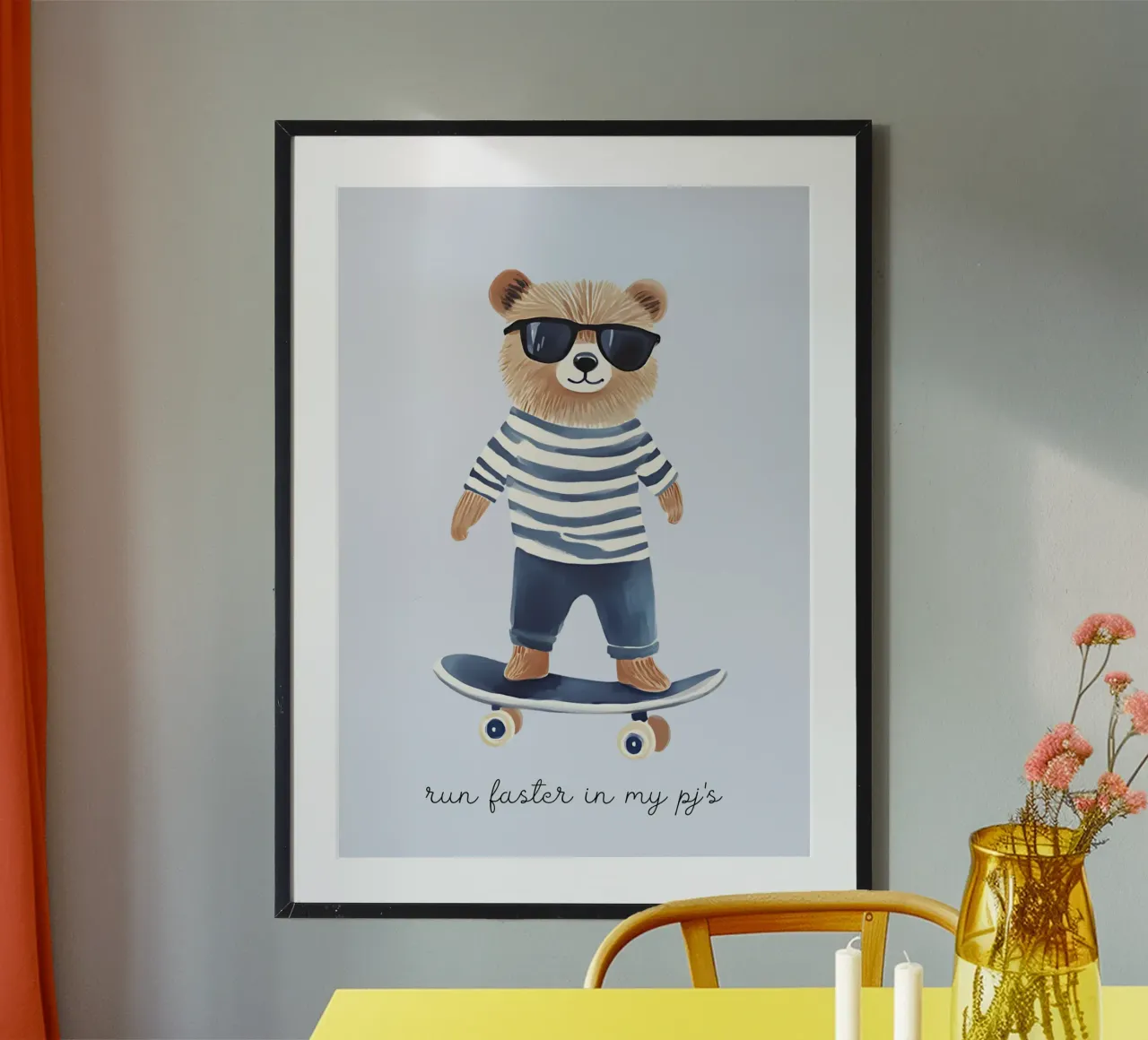 Stampa dell'orso skateboarder "Run Faster in My PJ's" (Corri più veloce in pigiama) poster con telaio in legno da vintagepod