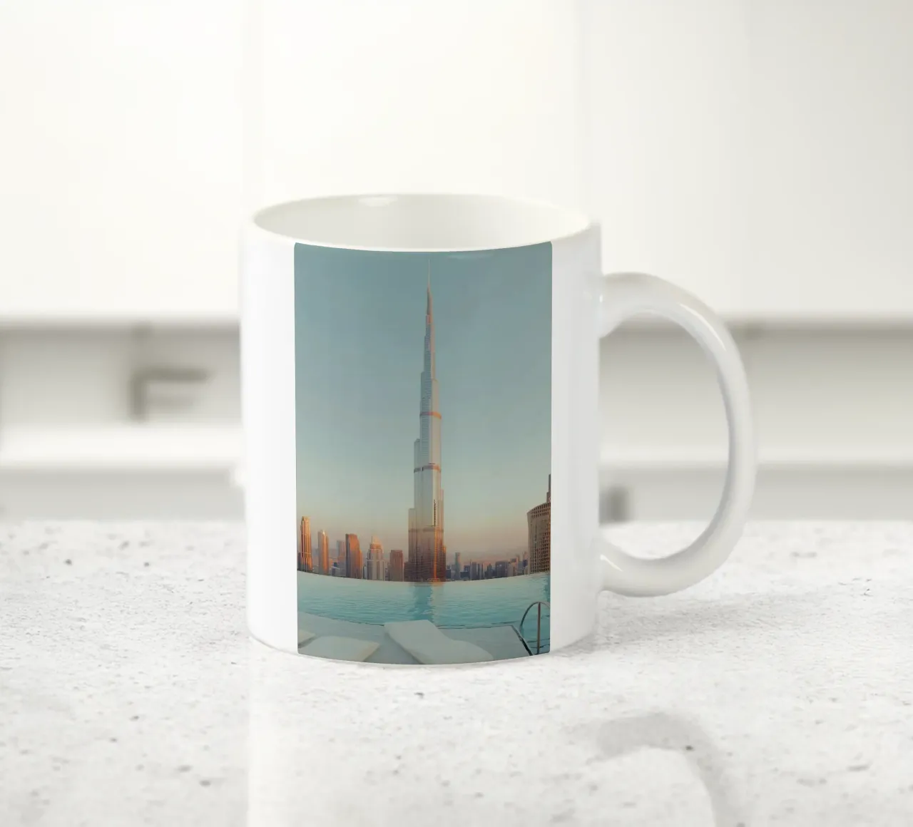 Burj Khalifa And Infinity Pool tazza in ceramica da robertmotoiart