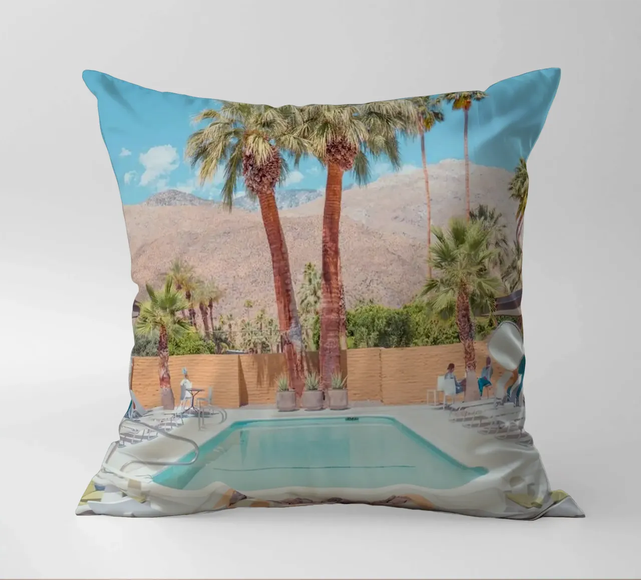 Quiet Pool Palm Springs cuscino da lennytravers