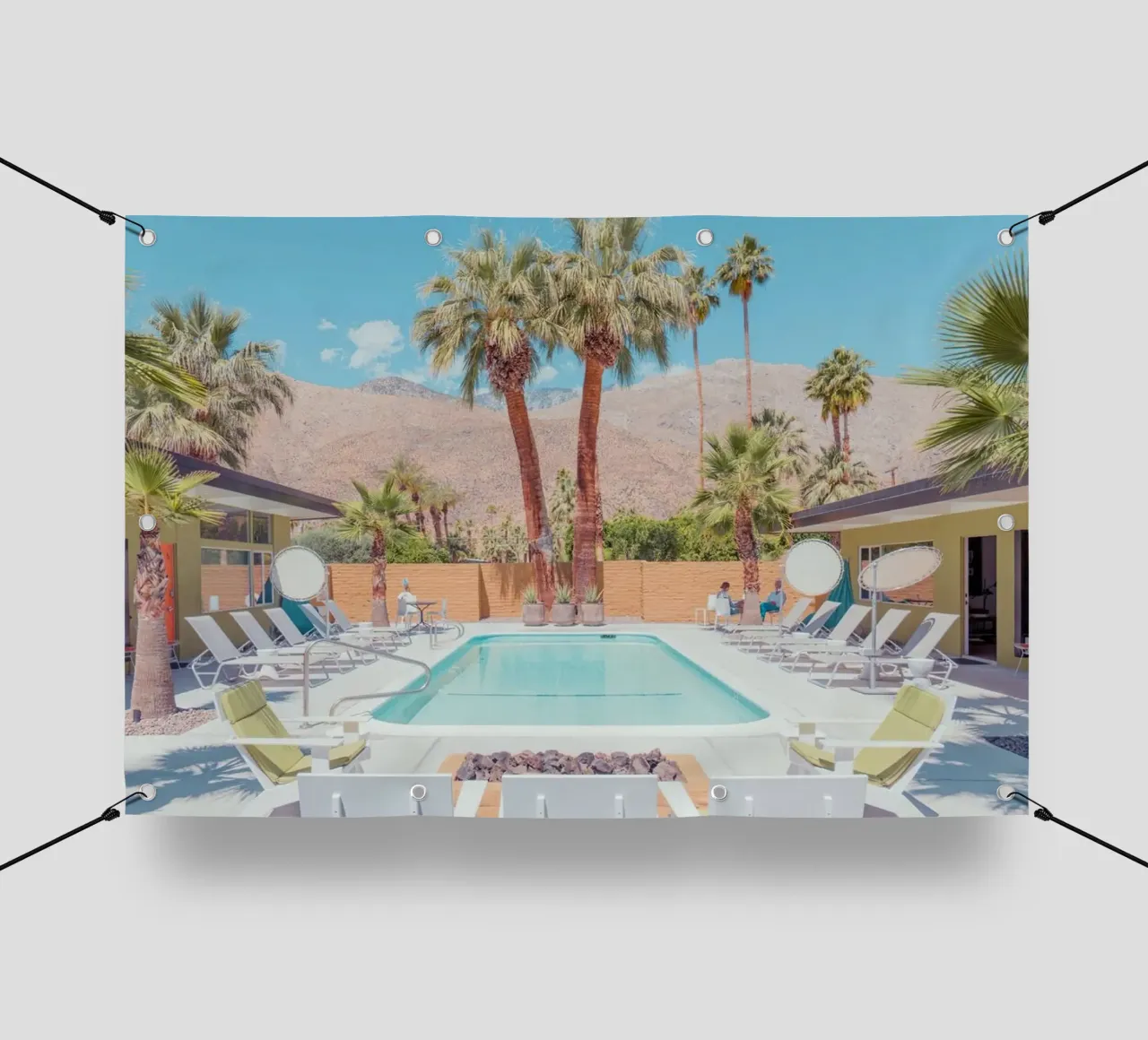 Quiet Pool Palm Springs telo in pvc da lennytravers
