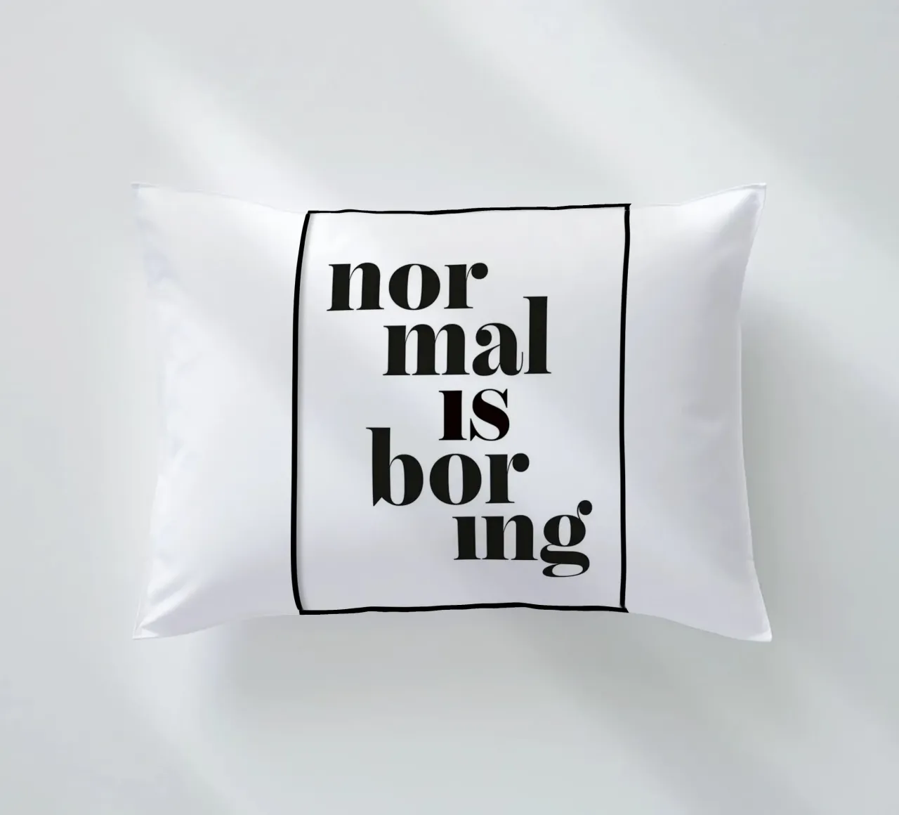 normaal is saai kussen van art quots shop