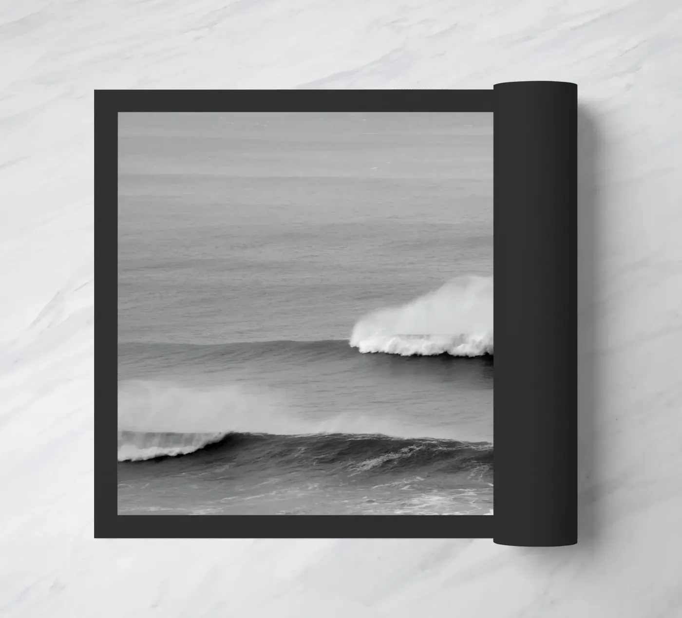 Minimal Waves Fußmatte von Fjöllart