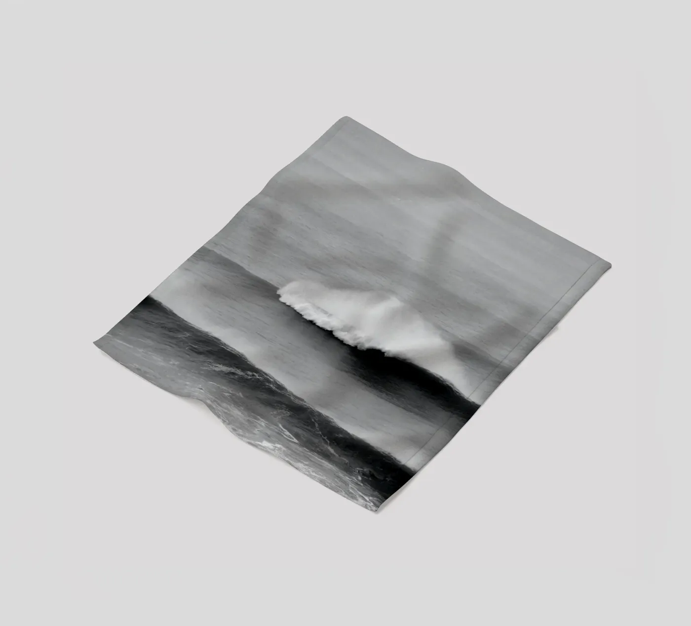 Minimal Waves fleece blanket by Fjöllart