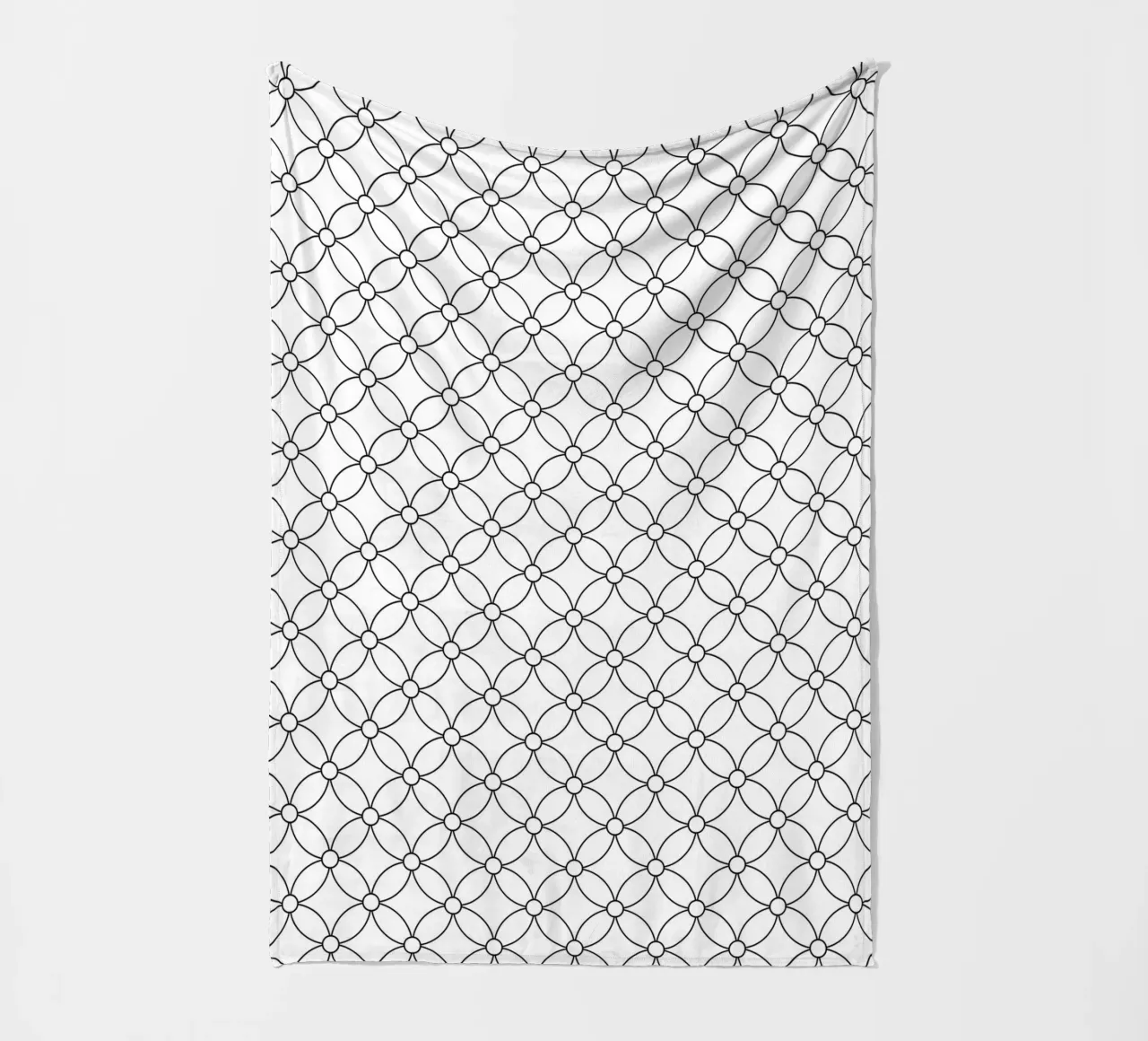 Modello geometrico minimale di fiori in bianco e nero coperta in pile da Beauty in Simplicity