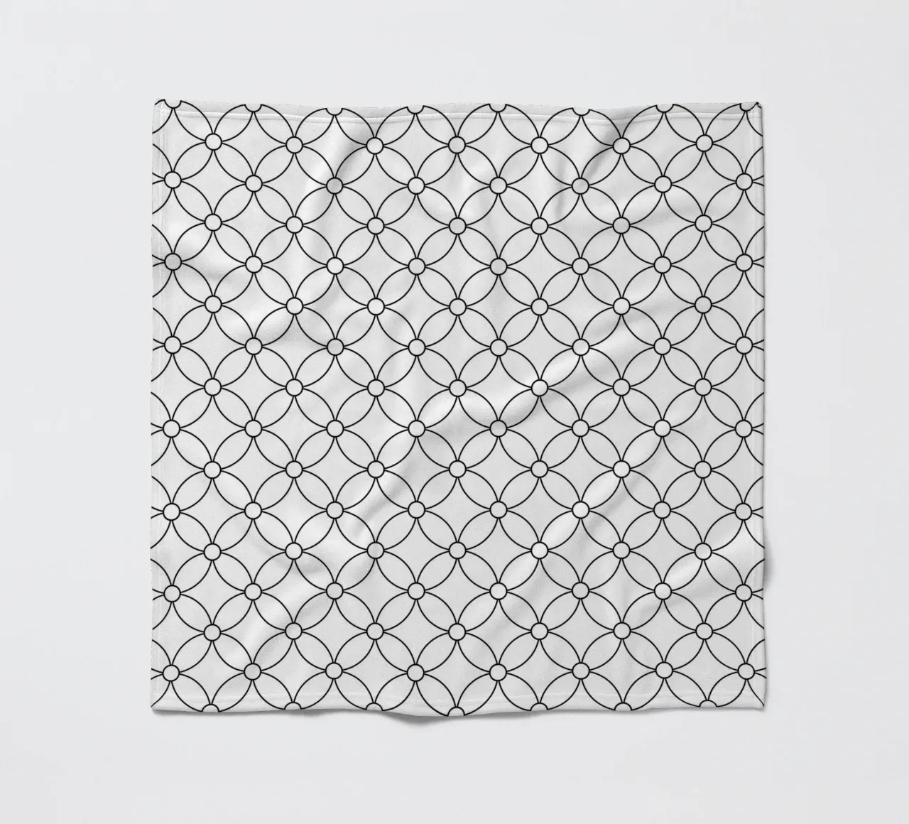 Modello geometrico minimale di fiori in bianco e nero coperta in pile da Beauty in Simplicity