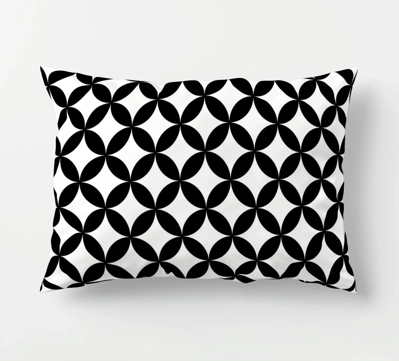 Modello floreale geometrico minimale 2 | Nero su bianco cuscino da Beauty in Simplicity