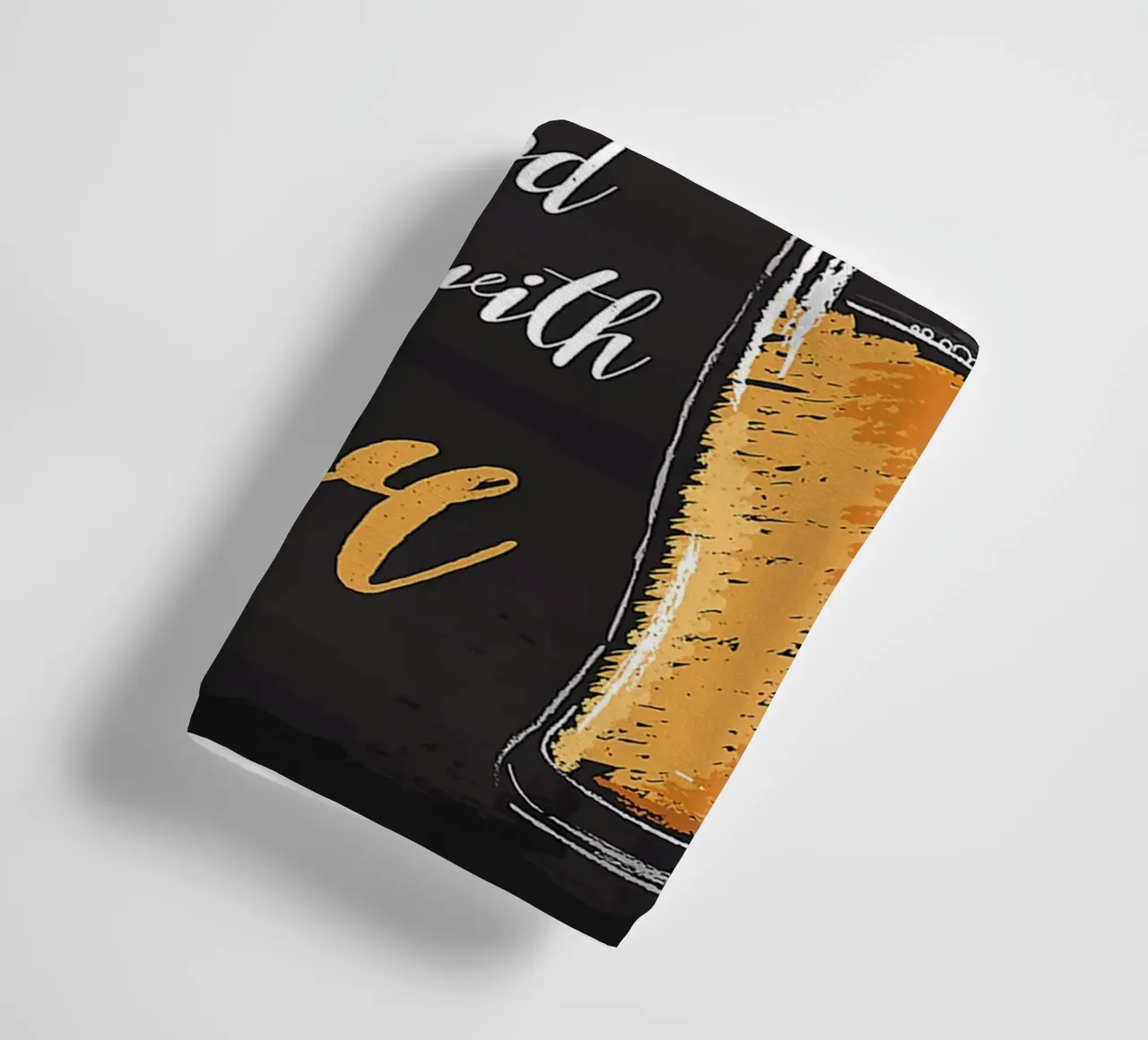 Kaffeetasse Bierglas handgeschriebener Text schwarzer Hintergrund Handtuch von Adam Bican