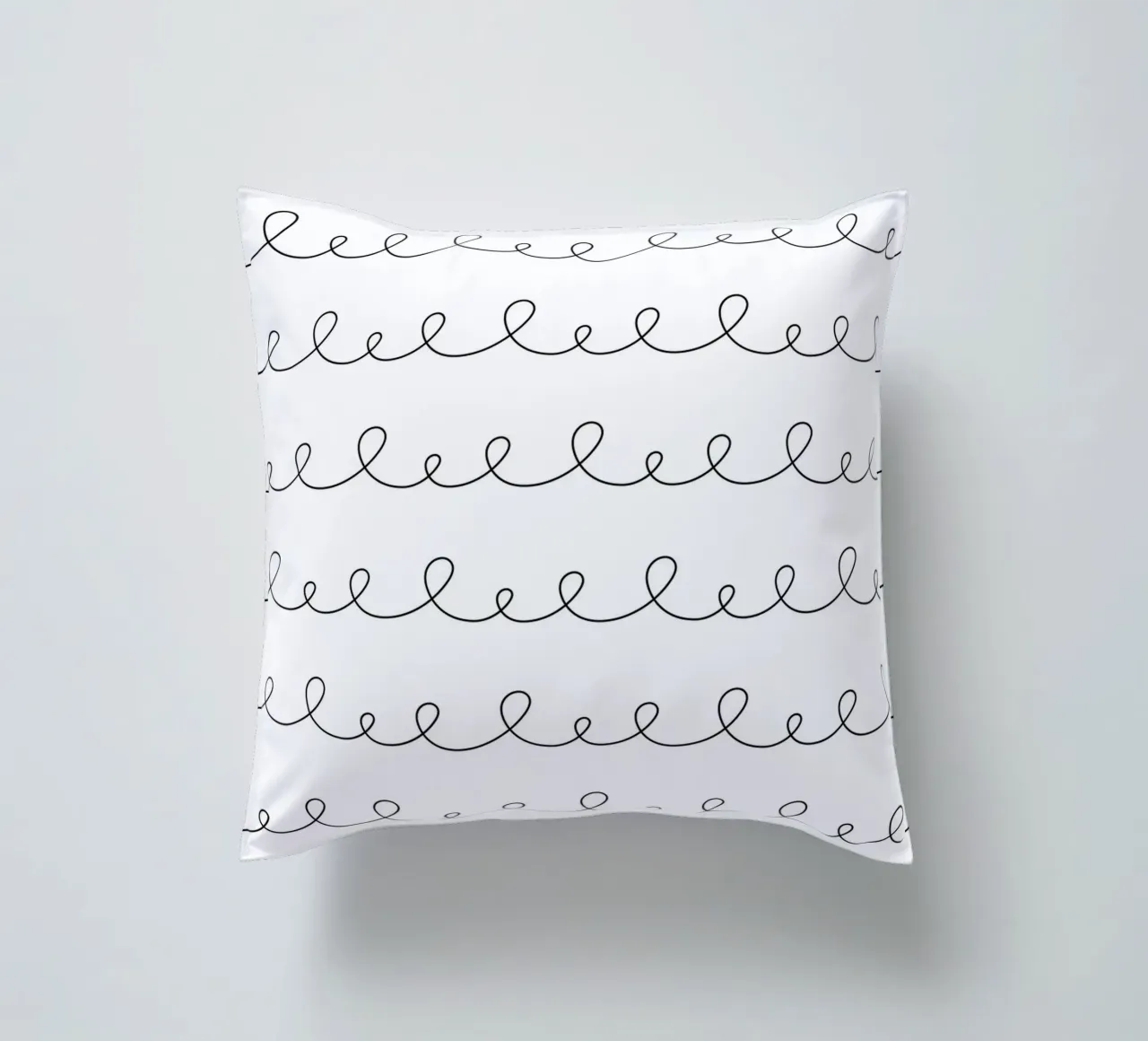 Disegno geometrico minimale di linee ad anello | Nero su bianco cuscino da Beauty in Simplicity