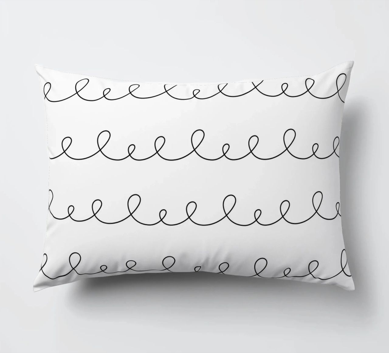 Disegno geometrico minimale di linee ad anello | Nero su bianco cuscino da Beauty in Simplicity