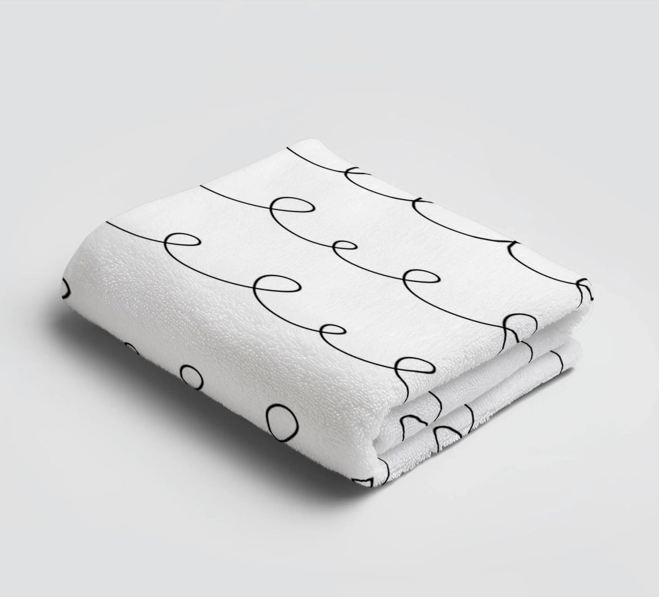 Disegno geometrico minimale di linee ad anello | Nero su bianco asciugamano da bagno da Beauty in Simplicity