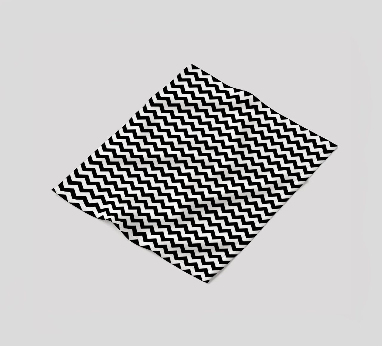 Minimal Chic Basic Chevron Pattern | Bianco e nero coperta in pile da Beauty in Simplicity