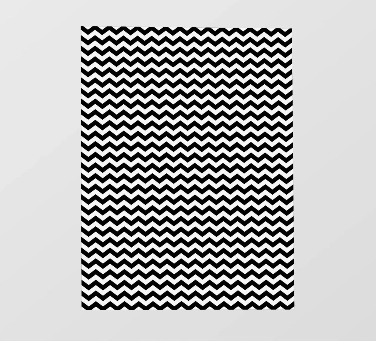 Minimal Chic Basic Chevron Pattern | Bianco e nero pellicola backlit da Beauty in Simplicity