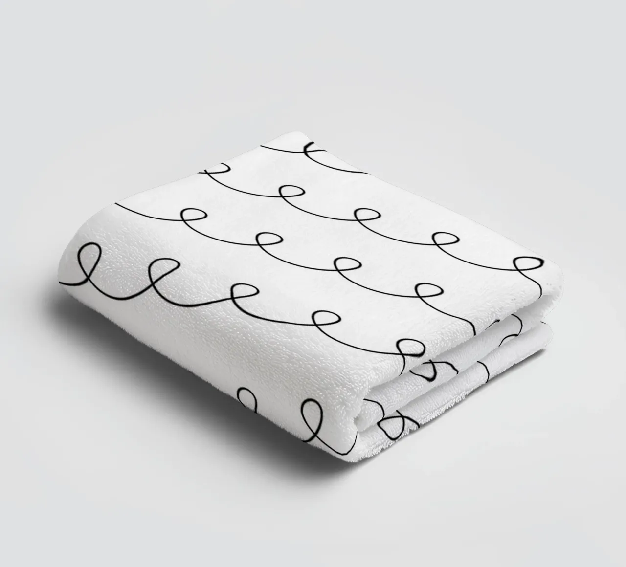 Minimal Geometric Looping Lines Drawing 2 | Nero su bianco asciugamano da bagno da Beauty in Simplicity