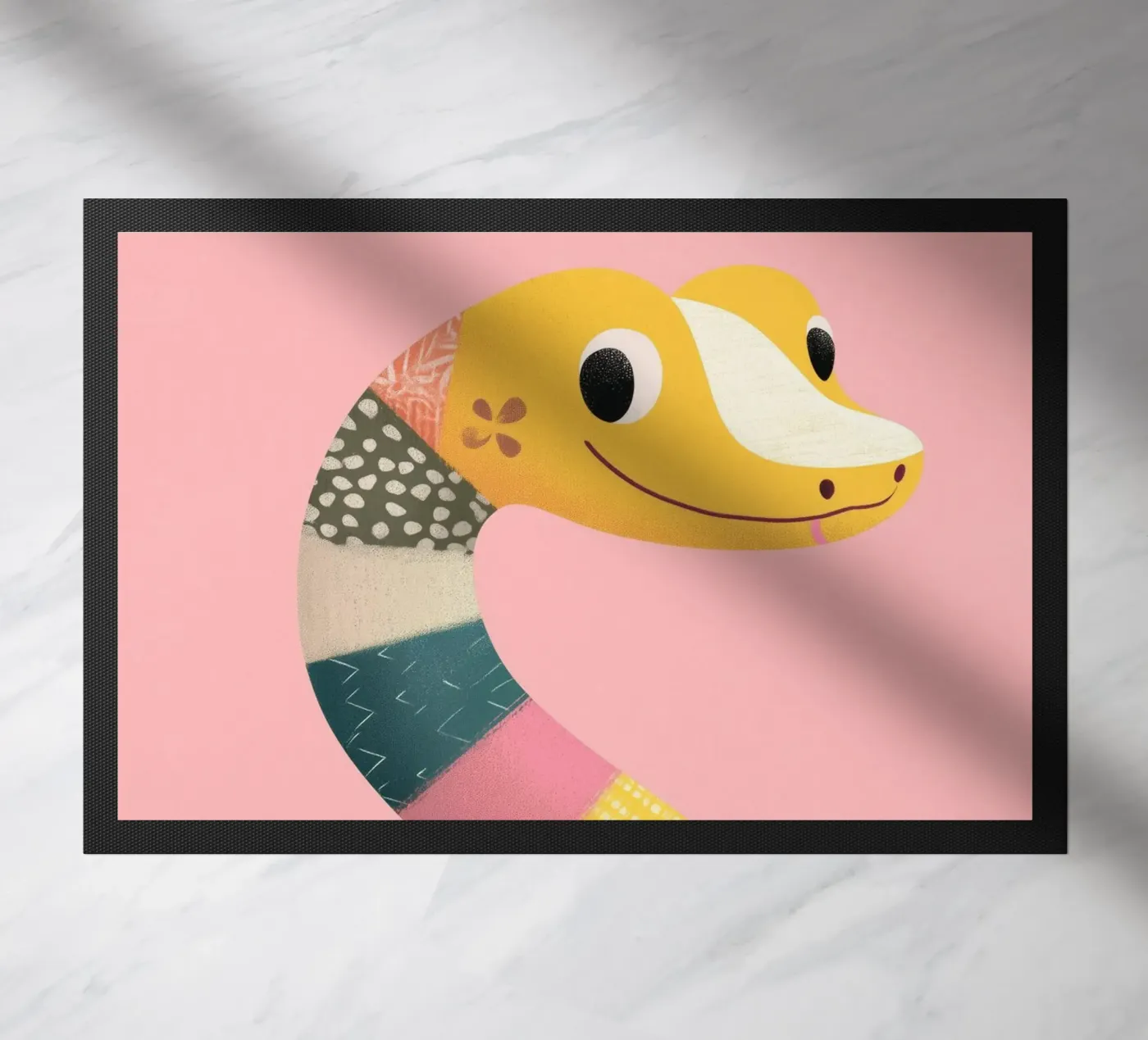 Patchy Python Fußmatte von Kiara